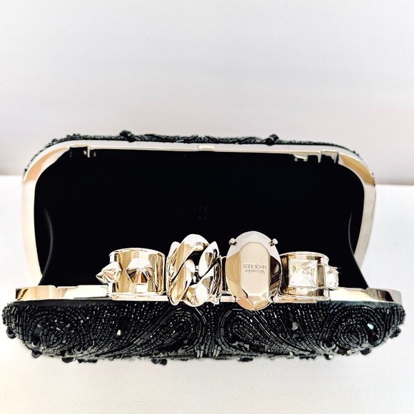 Alexander McQueen Black Beaded Four Ring Clutch / Shoulder bag - Picture 10 of 16